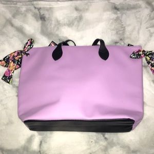 Hand bag